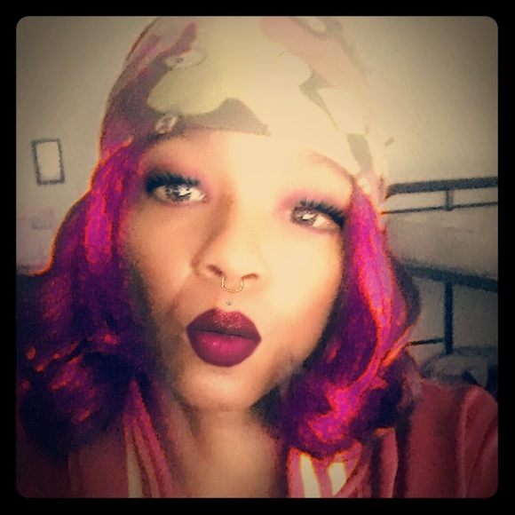 Meet your Posher, Michelle - Picture 1 of 1